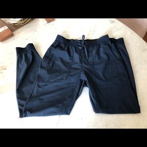 Navy blue men’s lululemon ABC jogger 30 inch